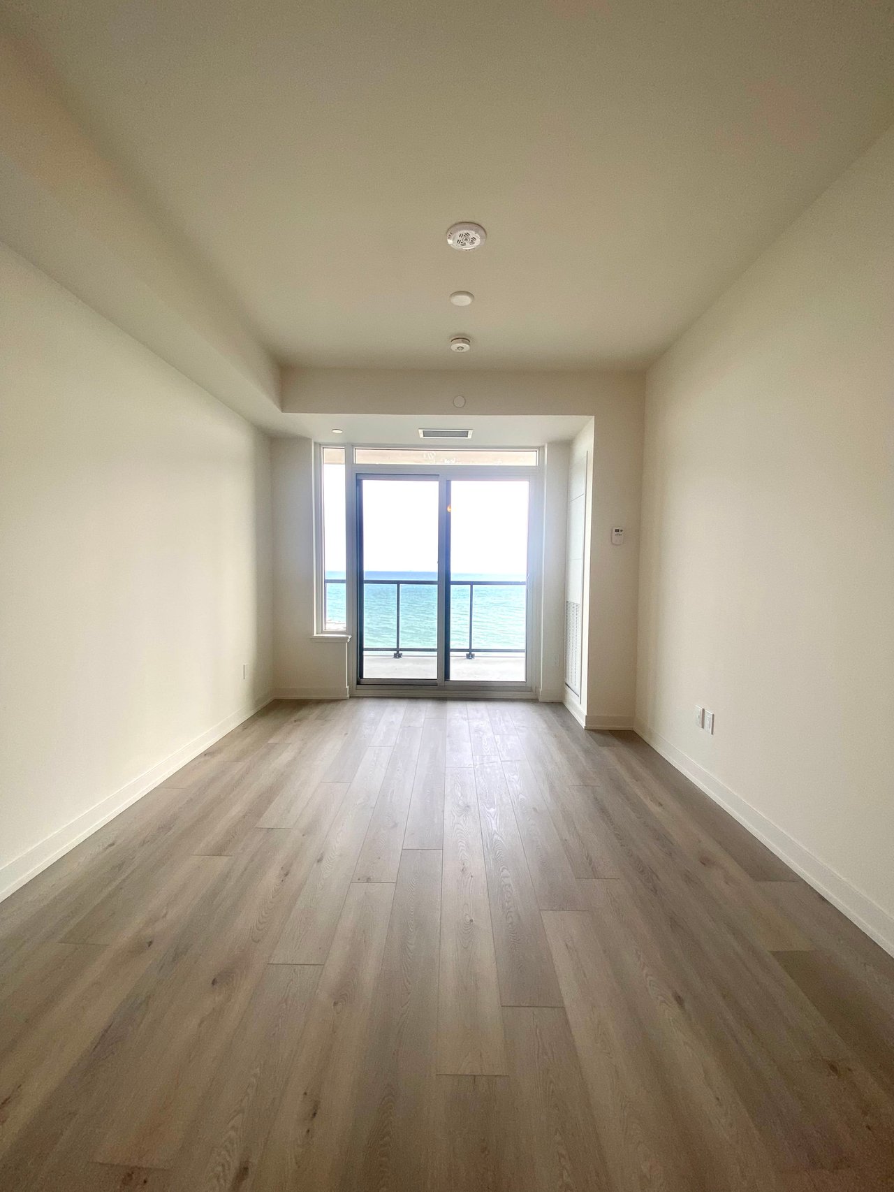 385 Winston Rd, Unit 1207