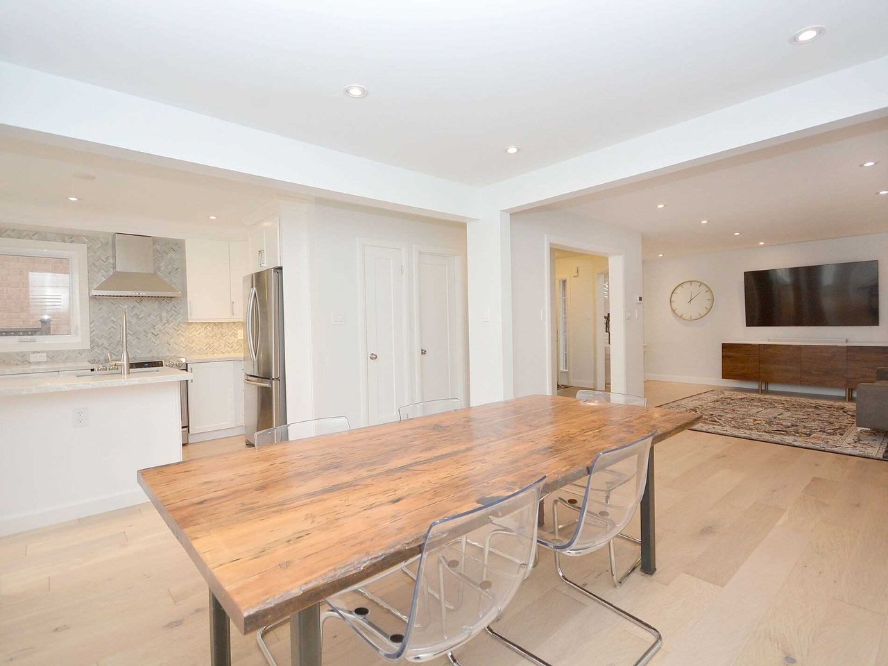 2772 Galleon Cres 