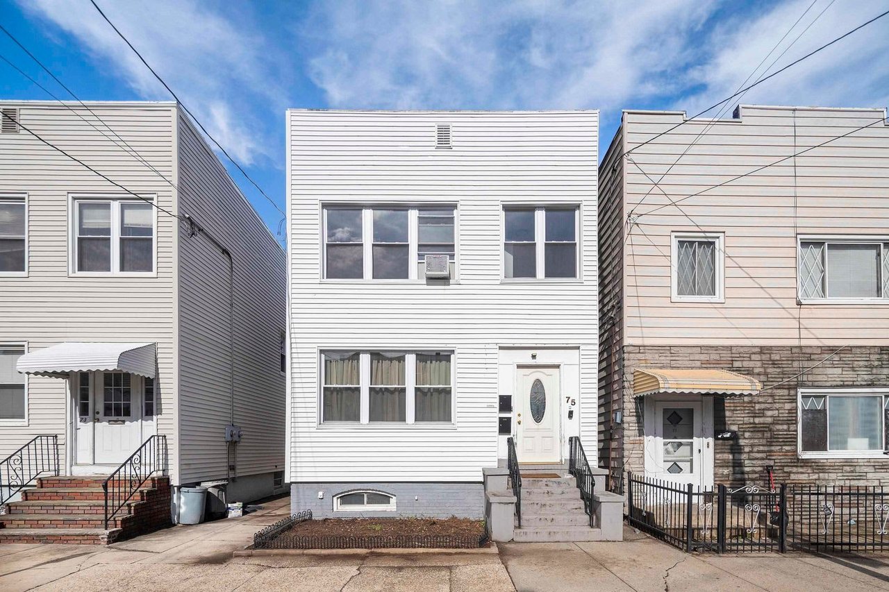 75 Nelson Ave, #2