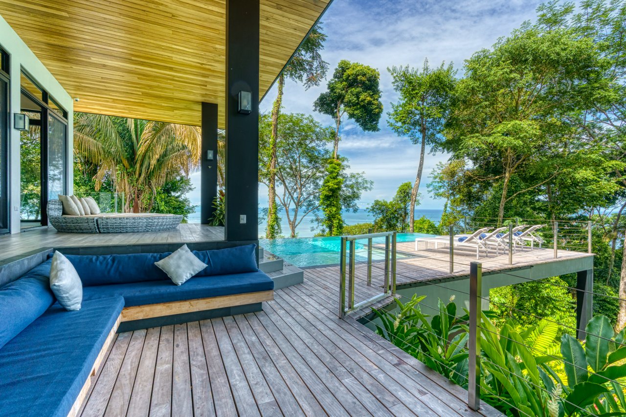 Luxury Ocean View Estate, Dominical, Puntarenas