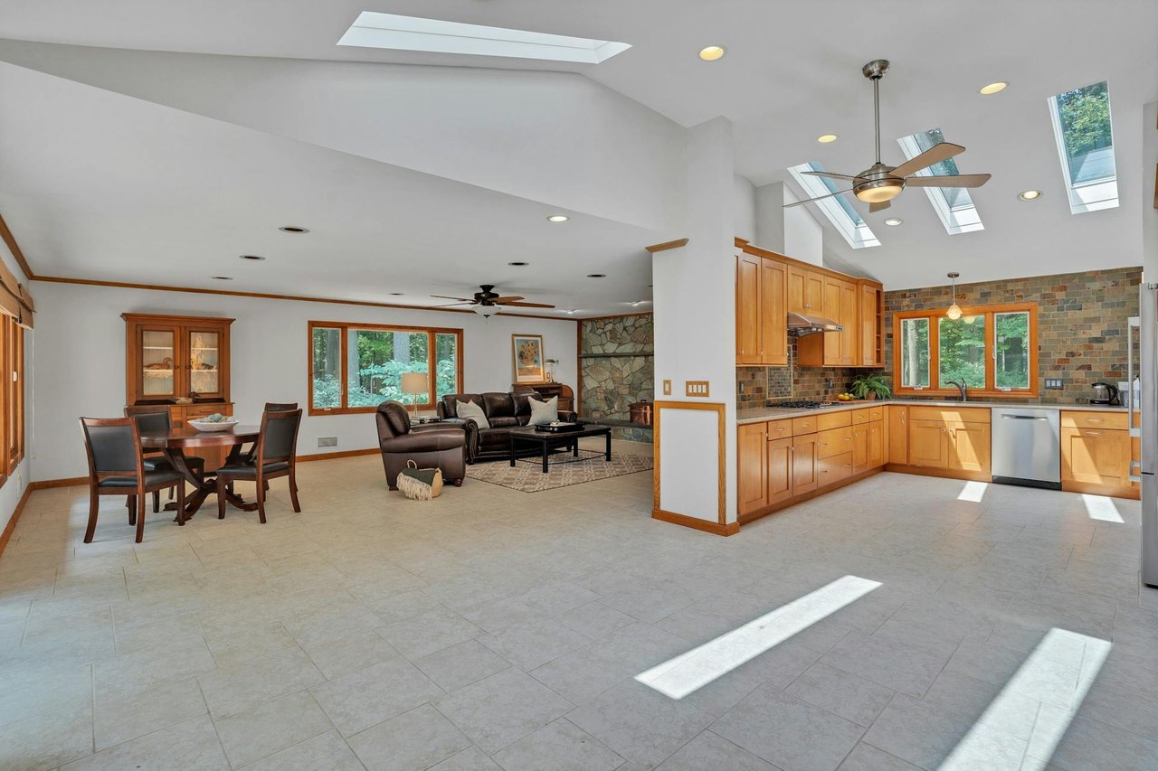 5 Charlotte Court