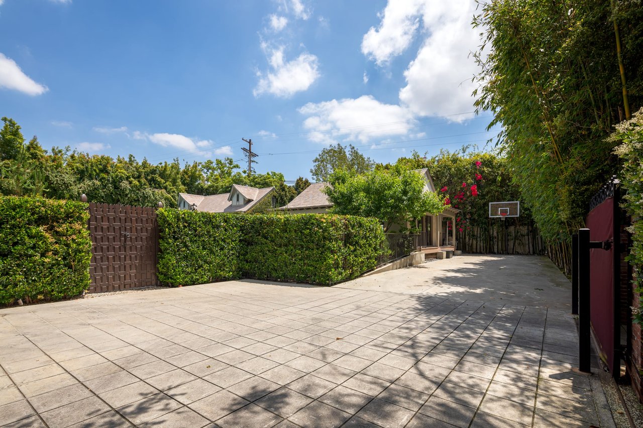 Stunning Gated Tudor