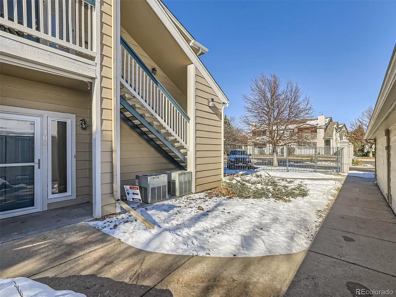 1040 Opal St #102