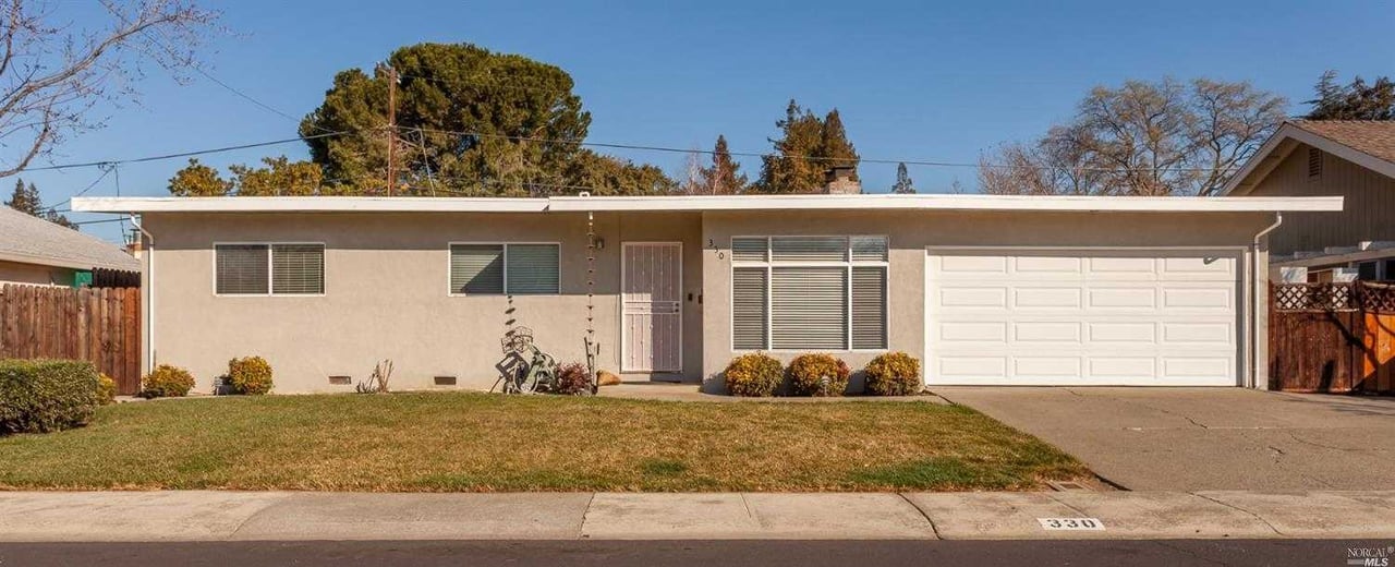 330 Magnolia Ave