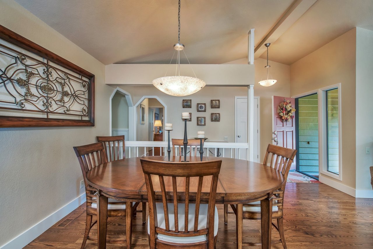 413 Tee Dr