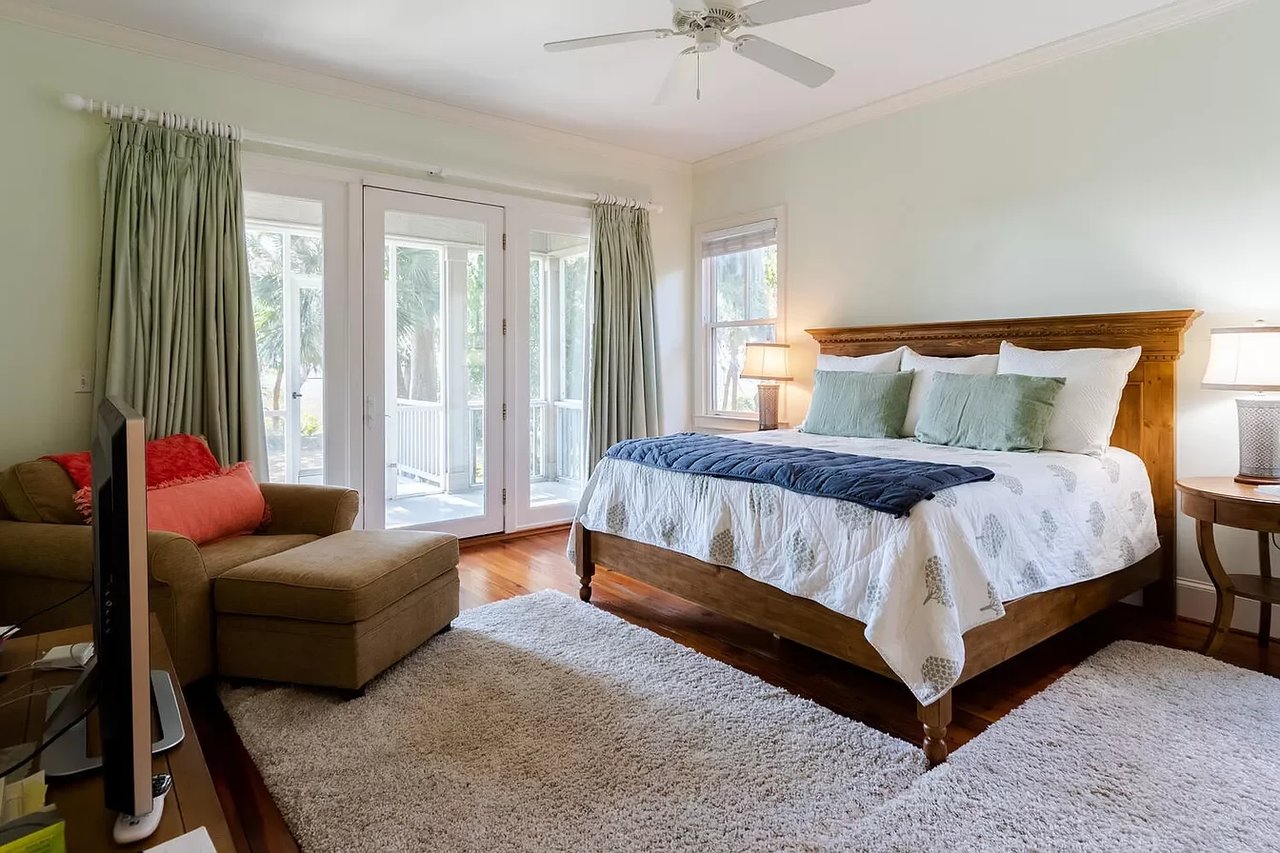 2133 Bailey Island Lane