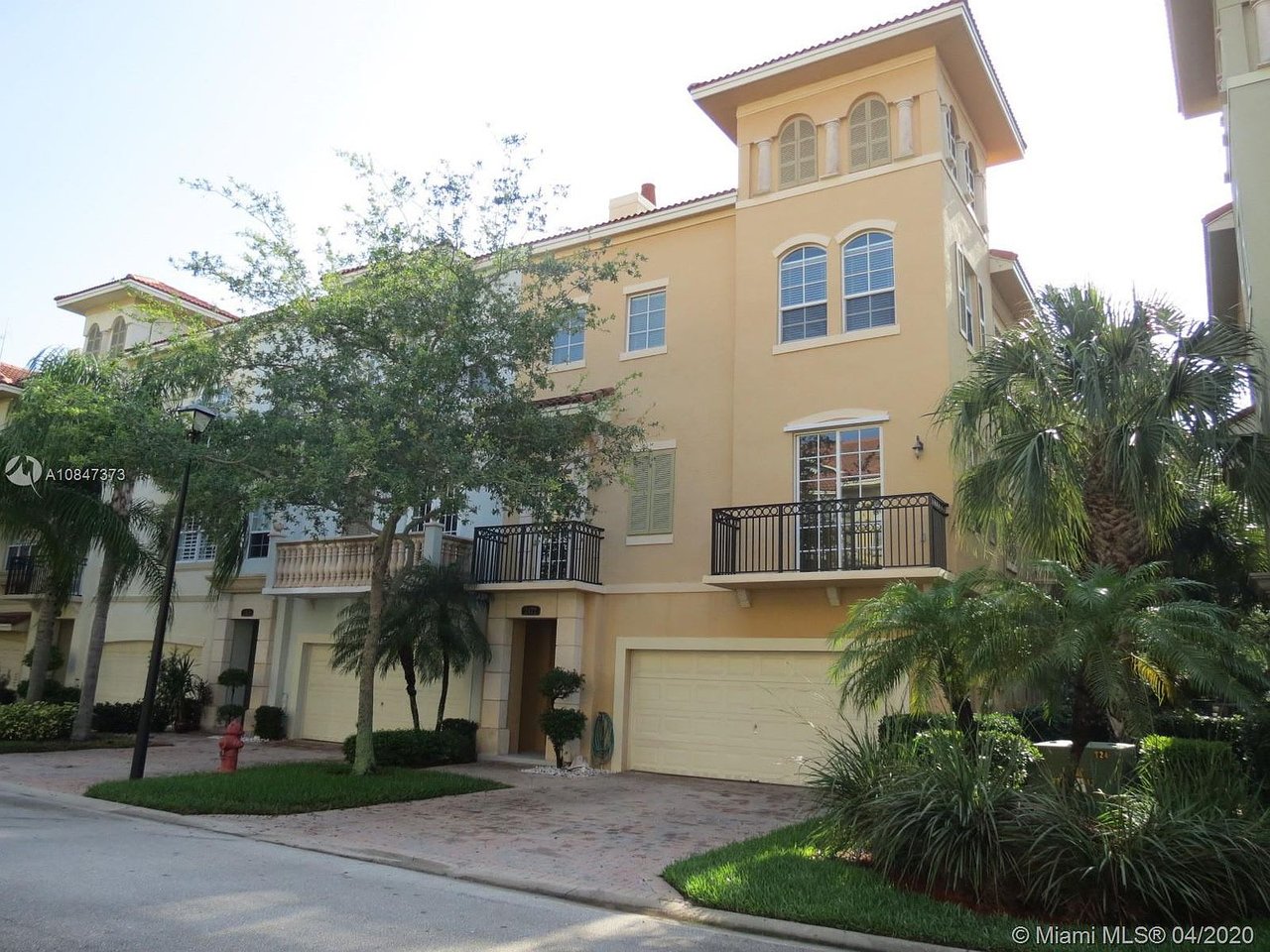 2472 San Pietro Circle 2472
