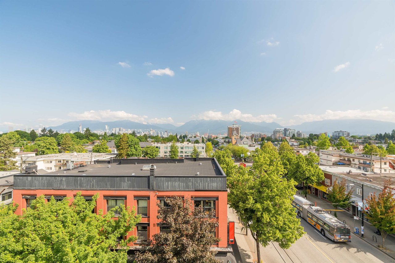 506-3333 Main St