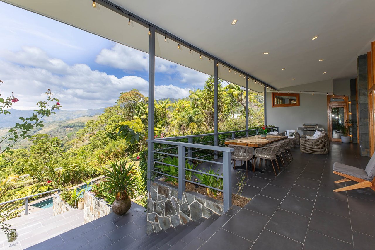 Luxurious Mountain Villa Retreat, Perez Zeledon, San Jose