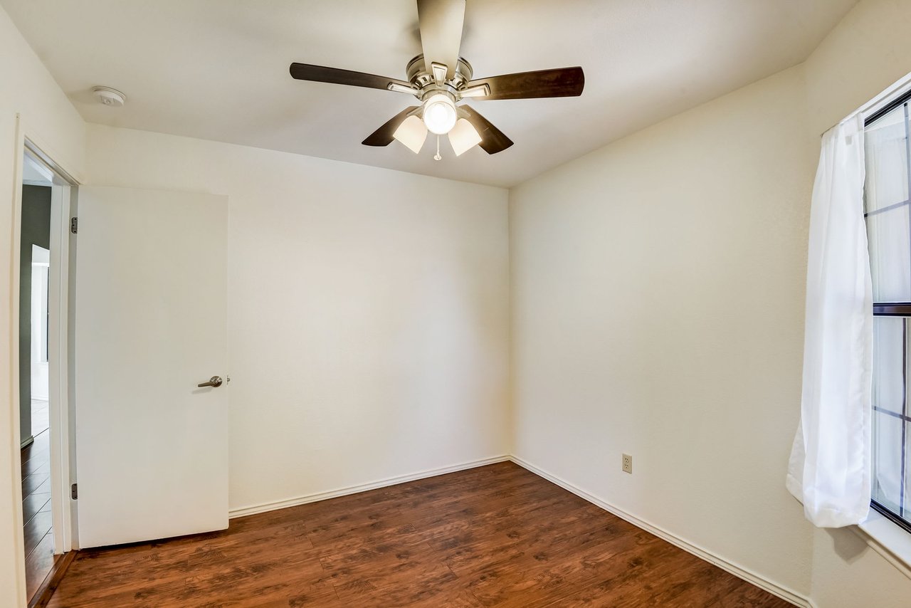 Transform this 1-Story Brushy Creek Home w/ a New Roof into Your Dream Oasis!