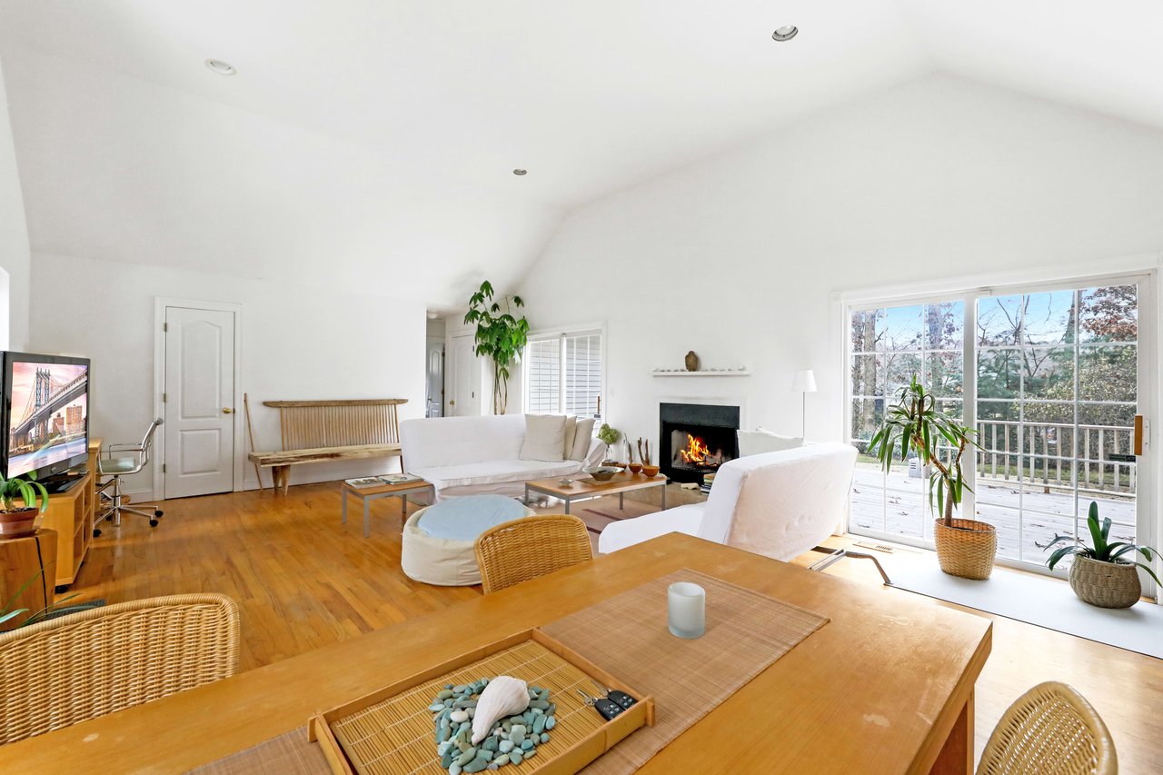 Undisclosed Address, East Quogue