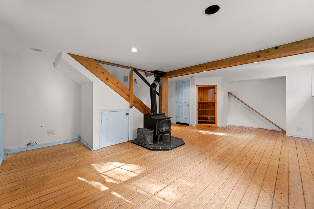 3361 Cedar Creek Rd