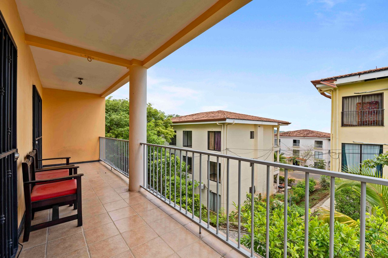 Condo Hermosa C3 | Mountain and Near the Coast Condominium For Sale in Playas del Coco