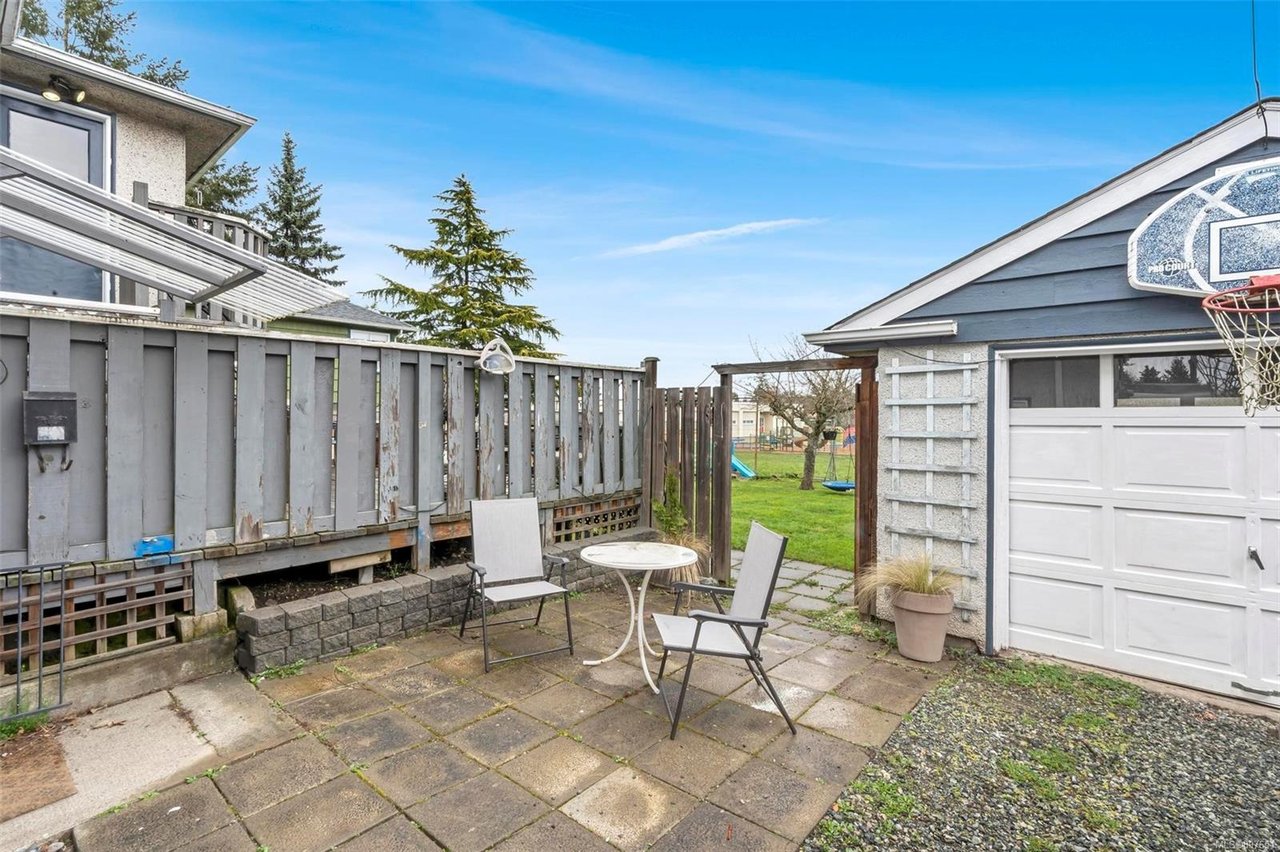 3411 Cedar Hill Rd, Saanich