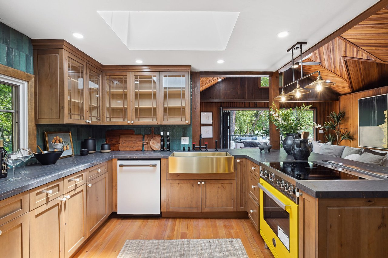 221 Redwood Drive