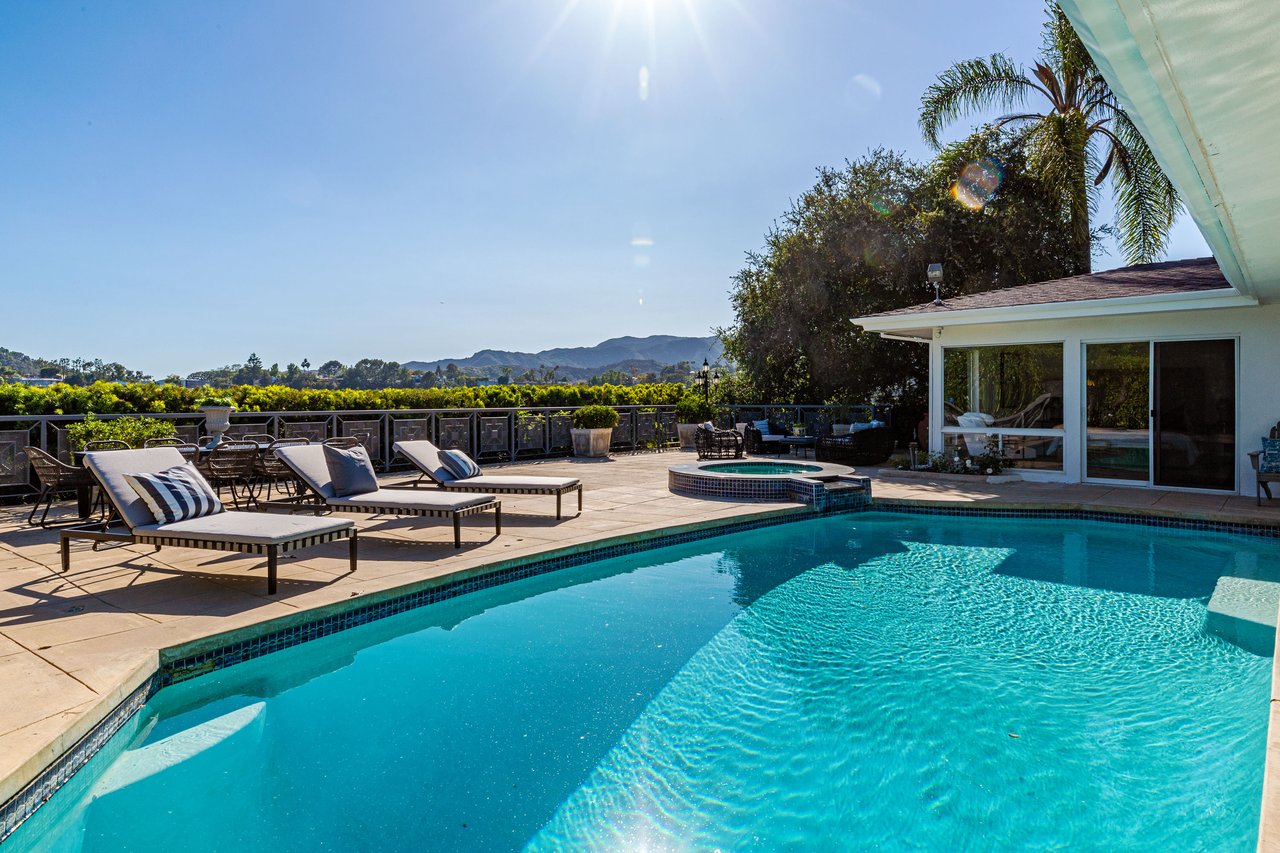 Mid-Century Retreat with Views