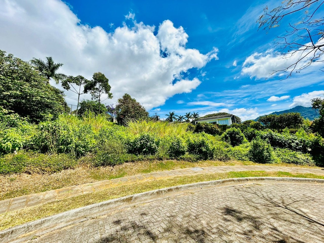 Exclusive Residential Building Lot, Curridabat, San Jose