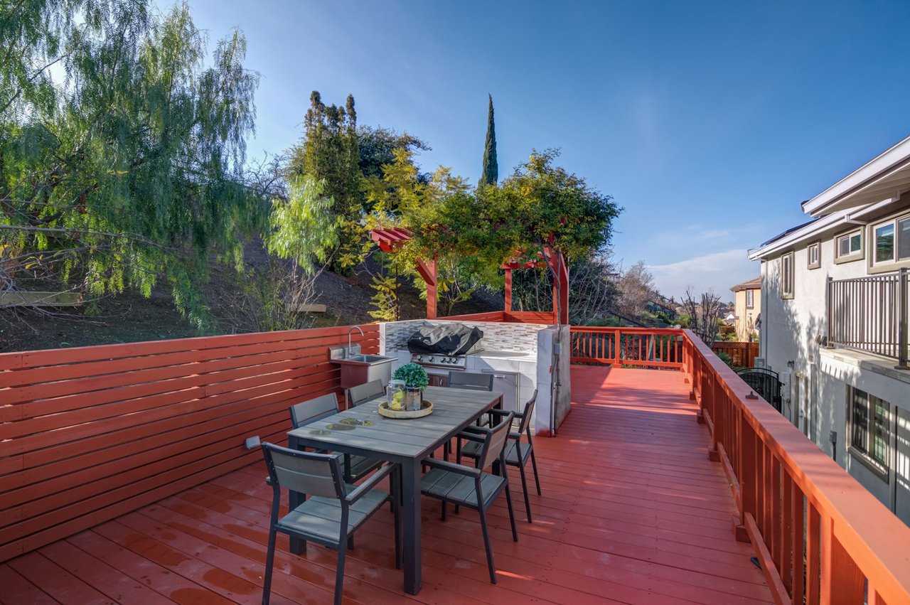 3902 Mars Court