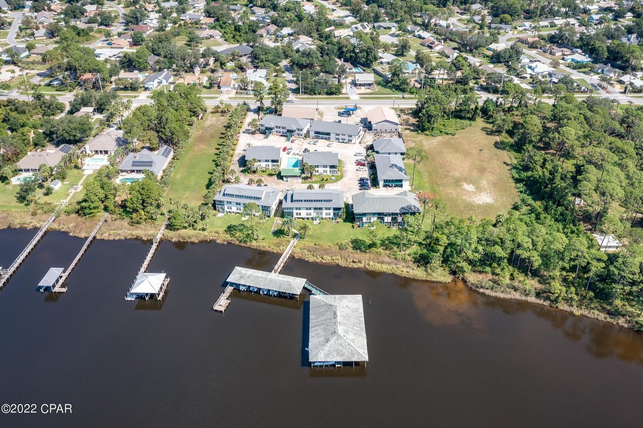 7813 N LAGOON Drive Unit 7C