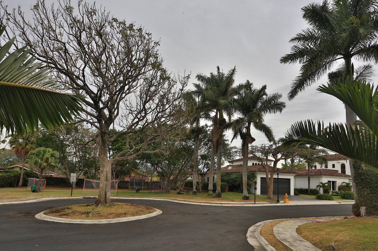 One Level Family Home, Santa Ana, San Jose