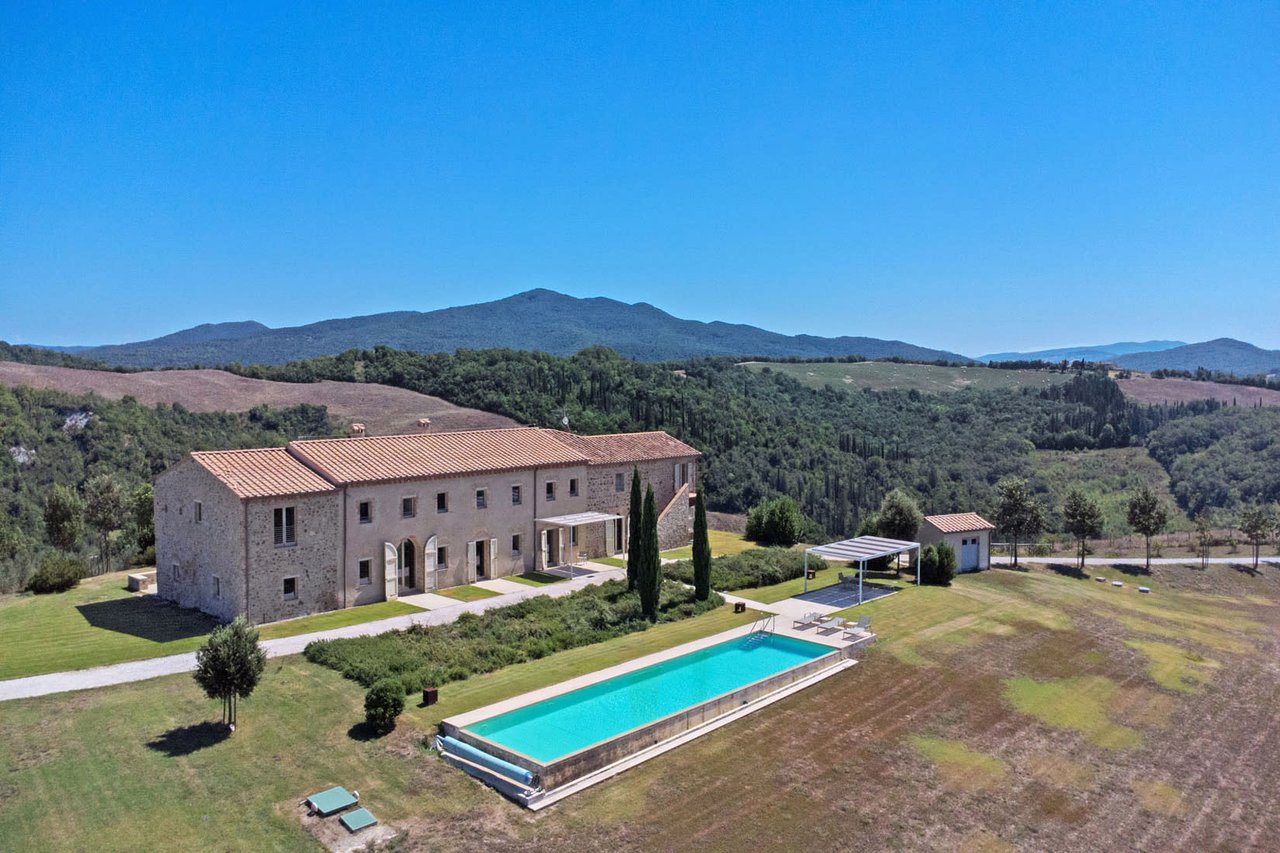 LA VOLTERRANA  “Wonderful property with swimming pool for sale in Volterra”