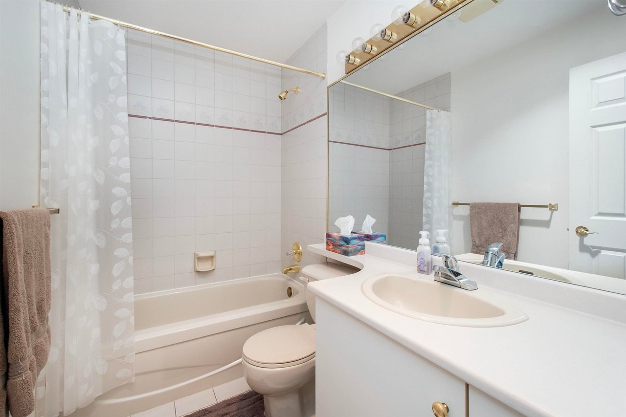 2922 Mt Seymour Pkwy