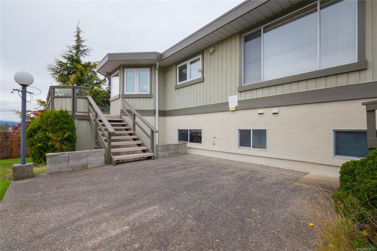 805 Summerwood Pl