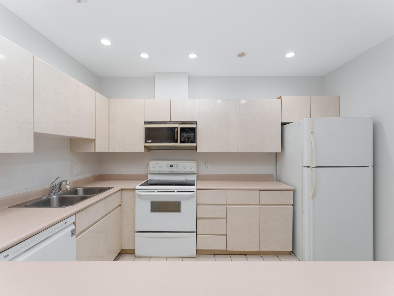 1108-1177 Hornby St