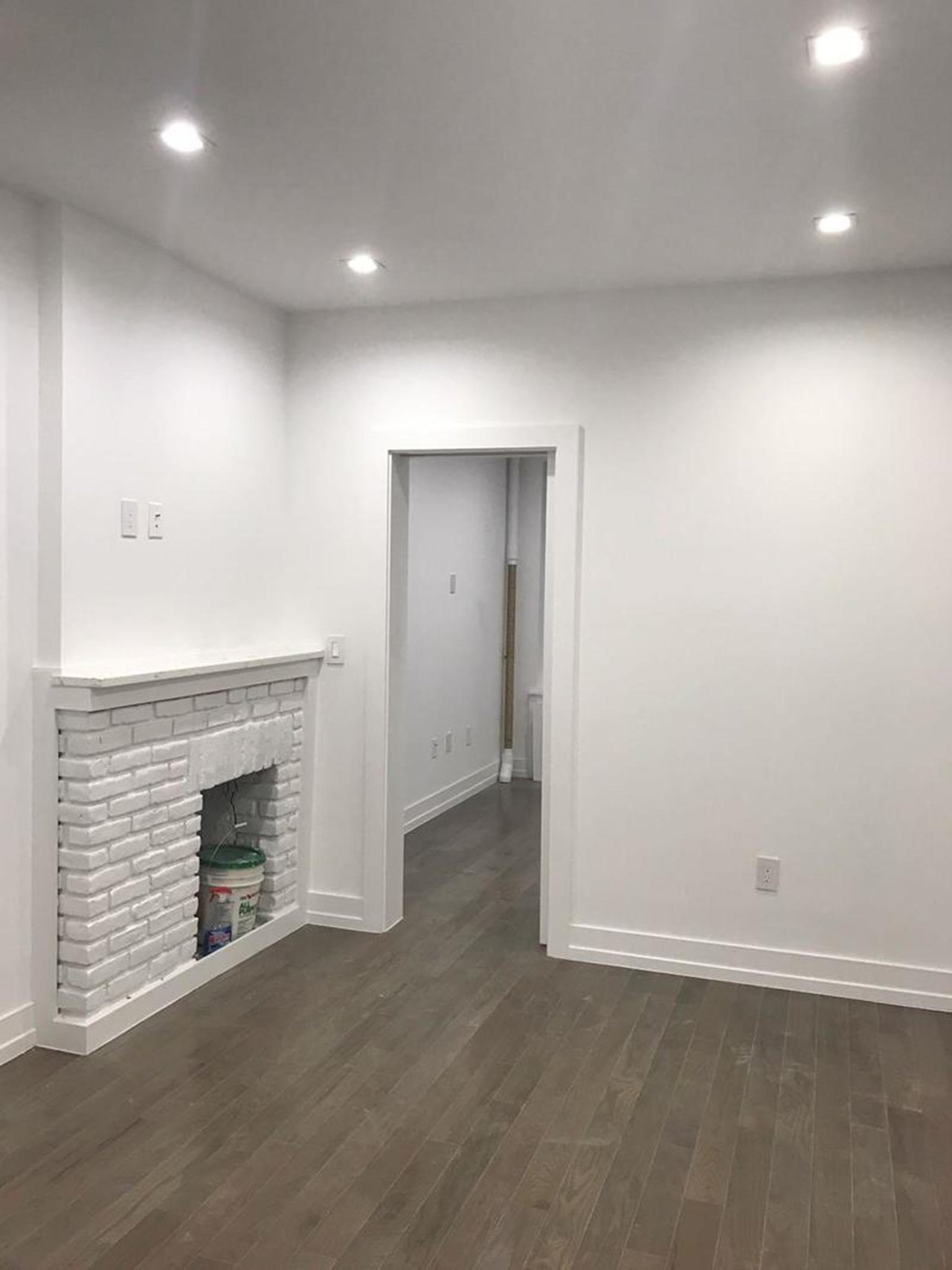 615.5 Hudson Street, Apt 9