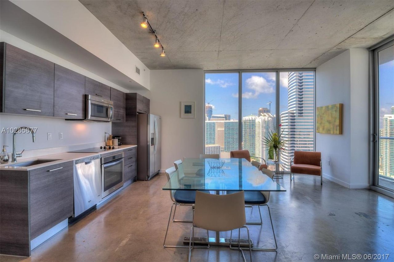 151 SE 1st St, #3211