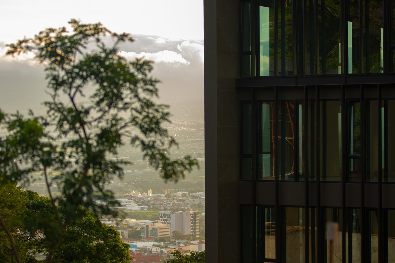 Panoramic View City Terrace Condo, Escazu, San Jose