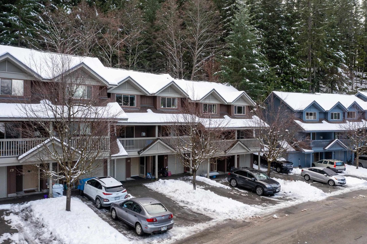 15C-3102 Panorama Ridge