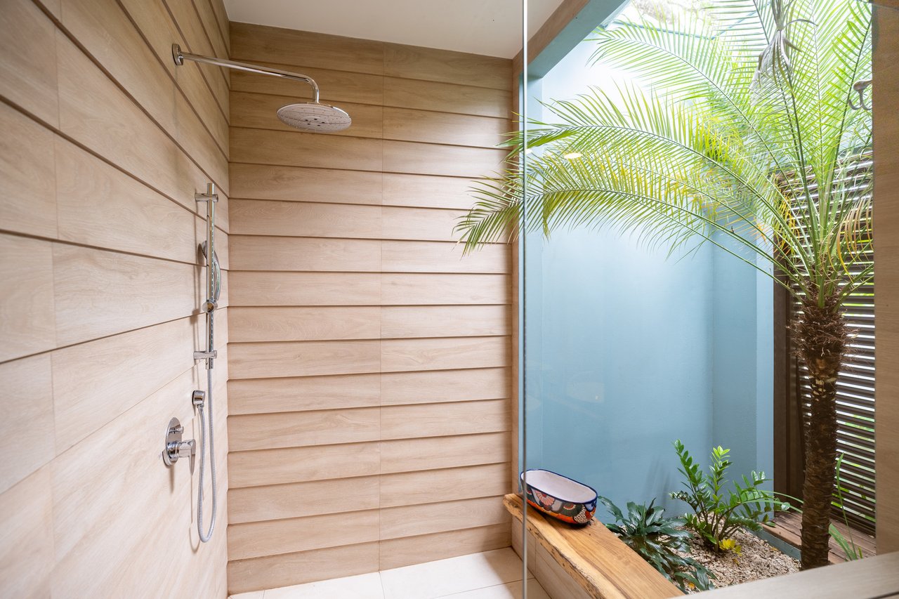 Tropical Gated Family Villa, Tamarindo, Guanacaste
