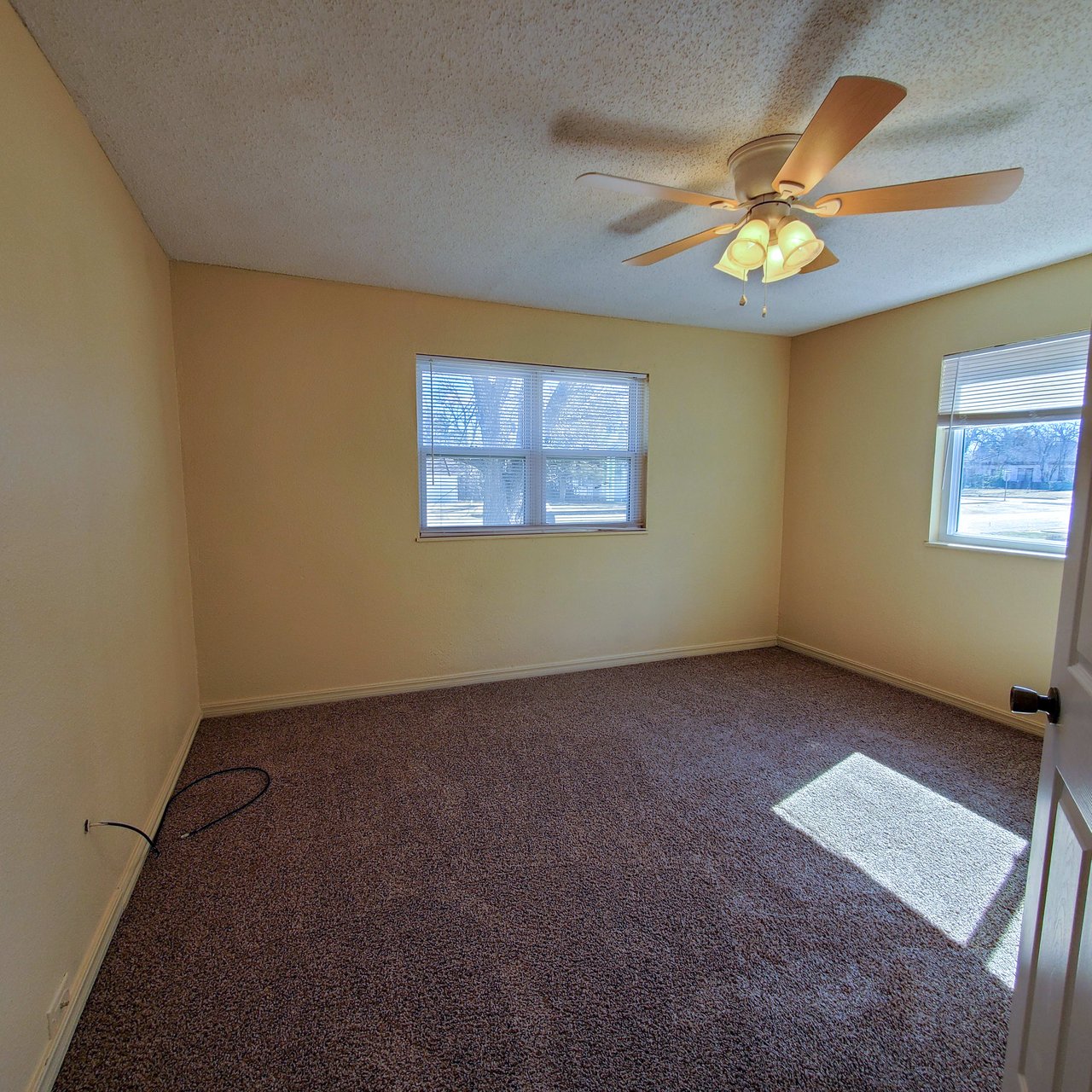 718 North Beard Ave