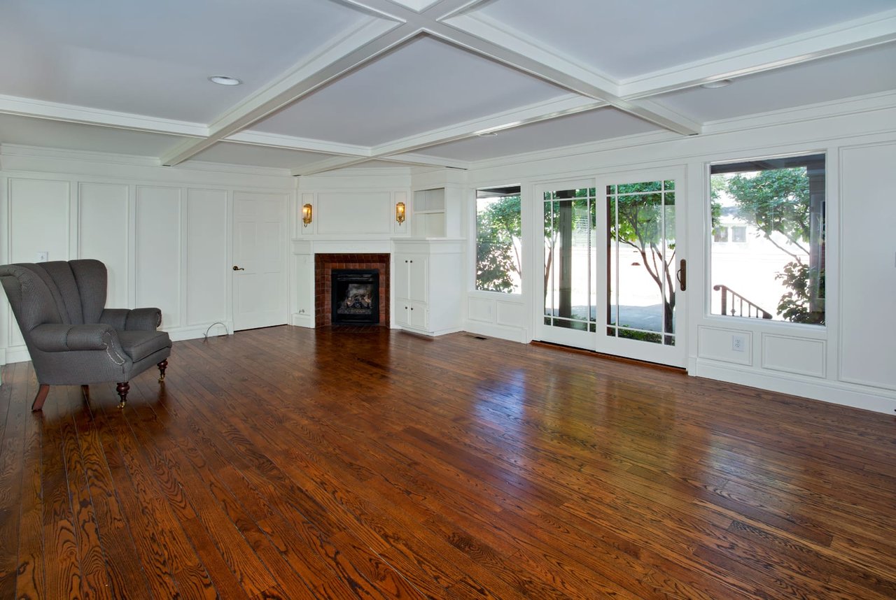1105 McDonald Ave