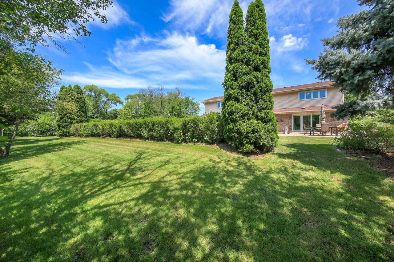 Beautifully Appointed Home Perfect For Entertaining