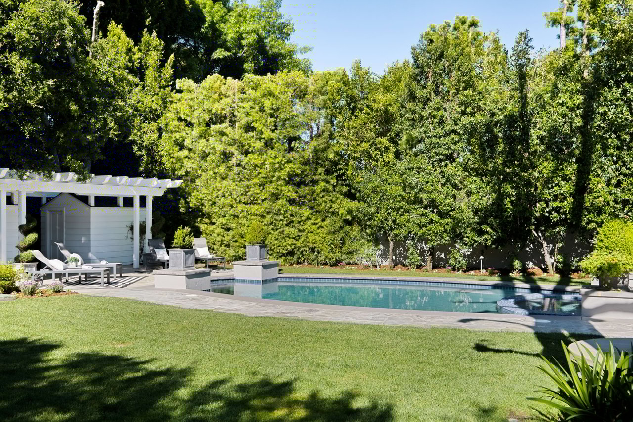 16659 Ashley Oaks, Encino