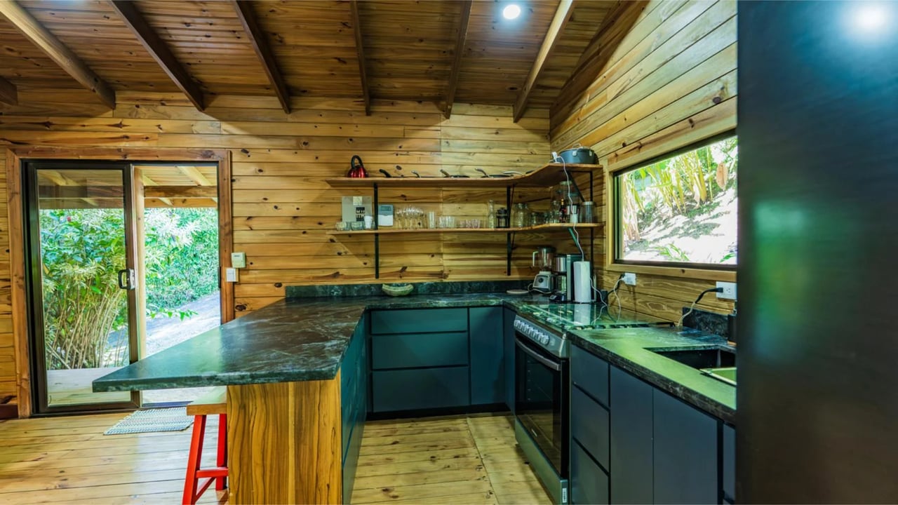 Solar Powered Coastal Luxury Estate, Dominical, Puntarenas