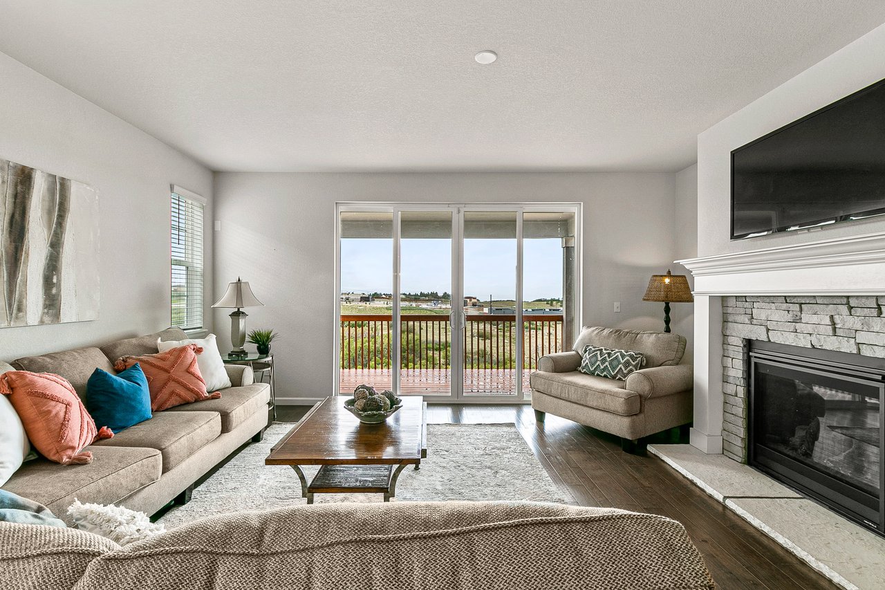3635 White Rose Loop
