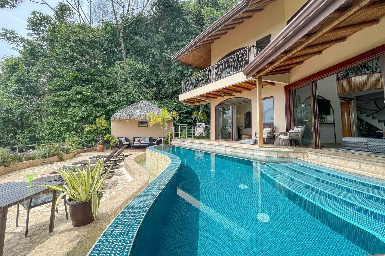 VILLA TUCAN TANGO: TROPICAL LUXURY HOME IN GATED COMMUNITY ABOVE DOMINICALITO