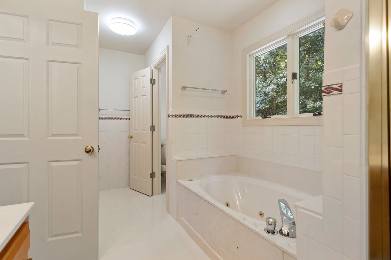 3328 Robious Forest Way