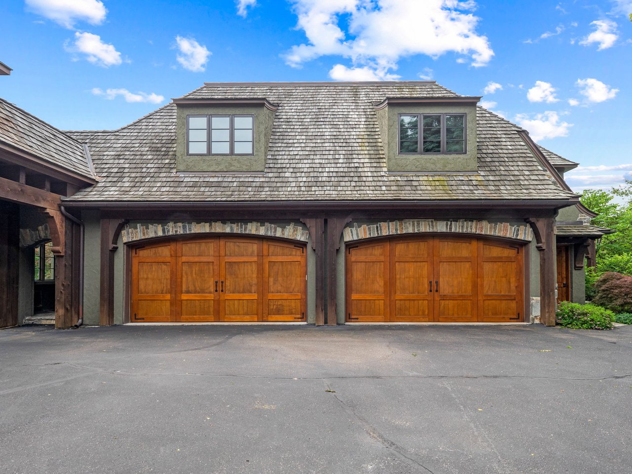 26565 Scenic Drive