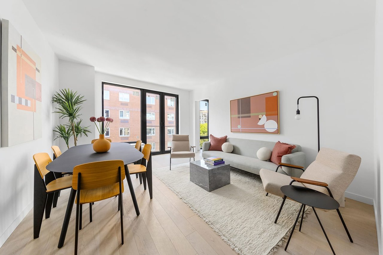 181 E 101st Street Unit: 809
