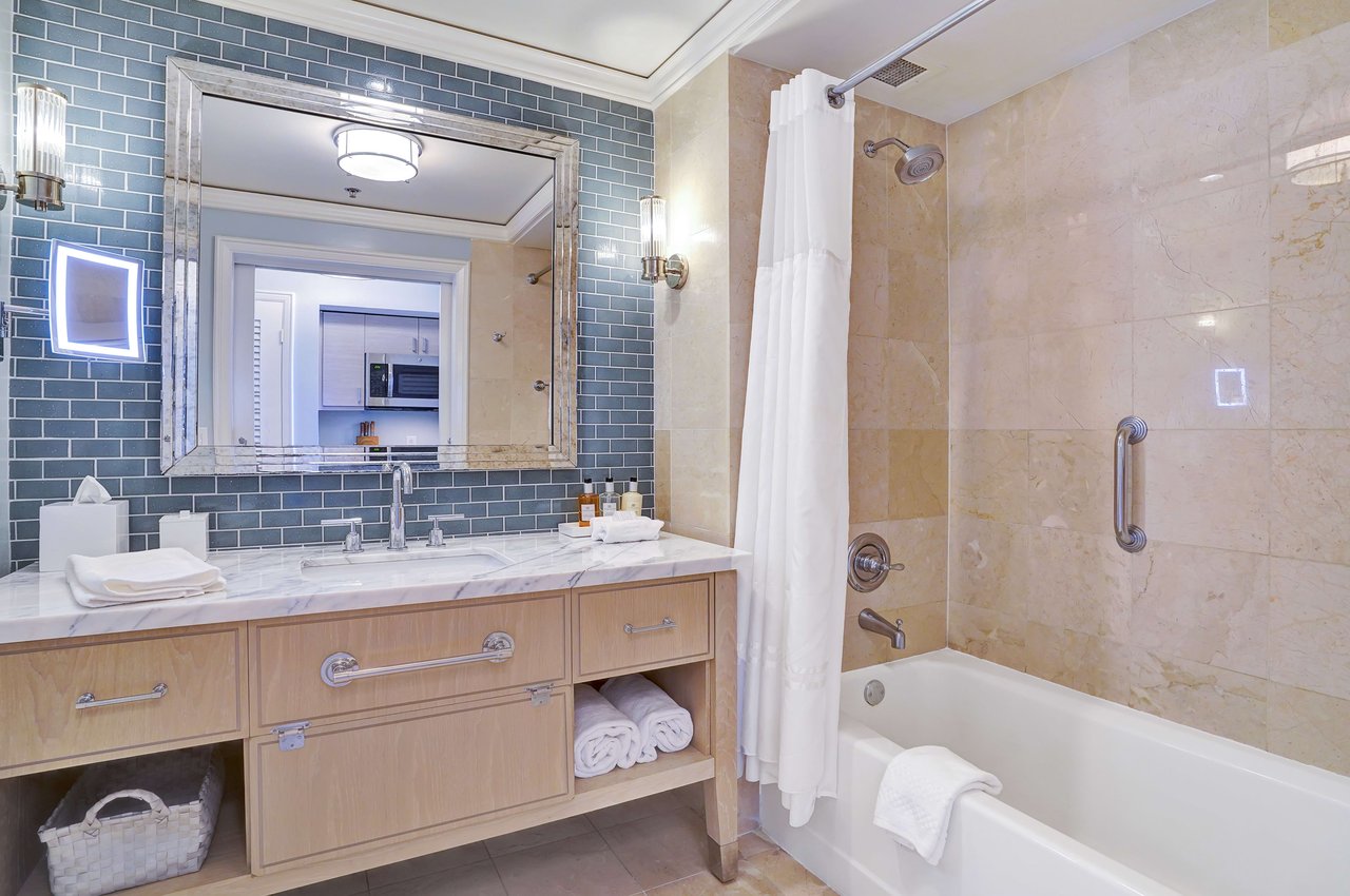 Ritz Carlton Key Biscayne Unit 870