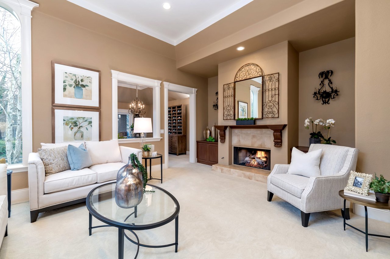 3731 Deer Trail Dr