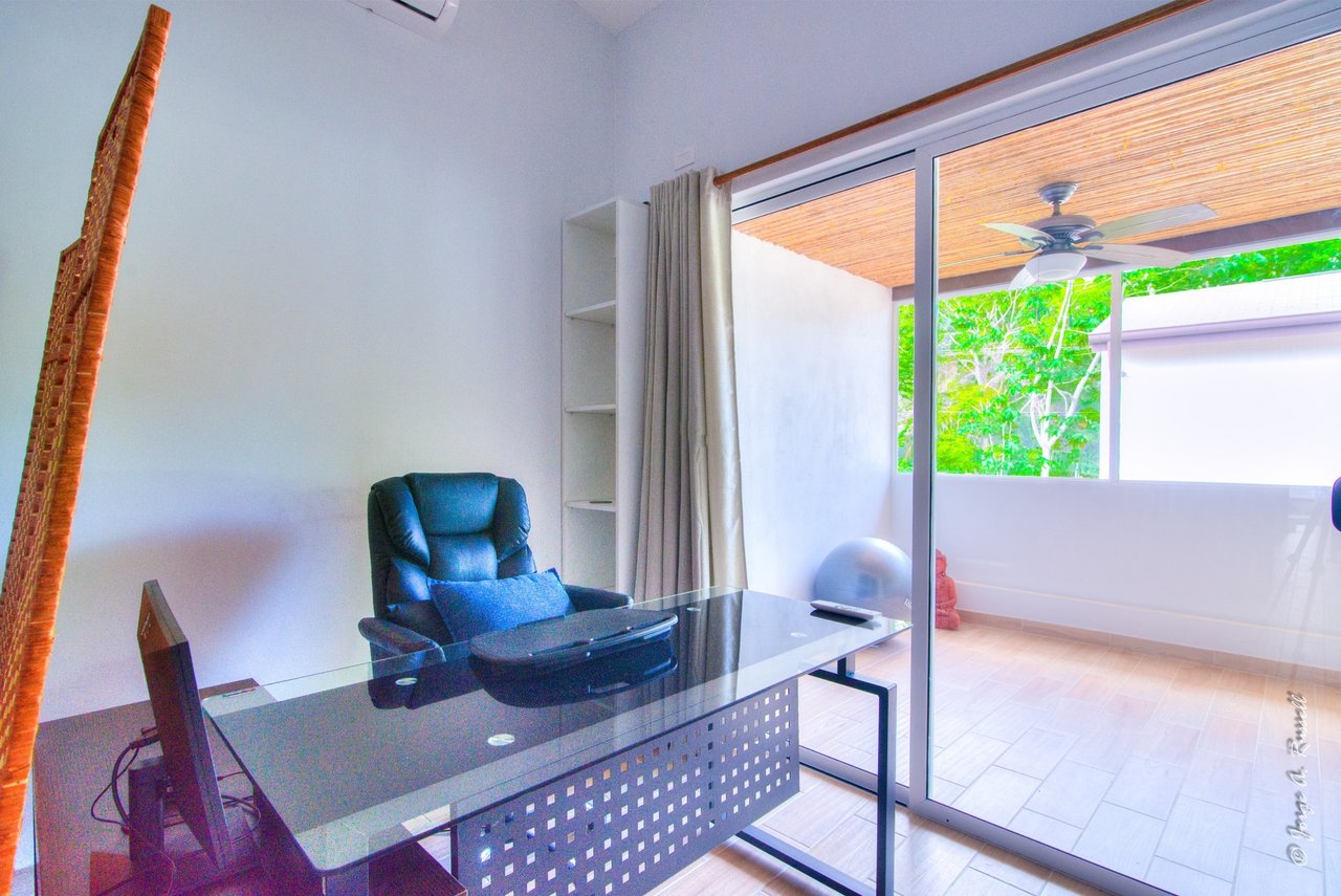 Tropical Income Generating Villa, Jaco, Puntarenas