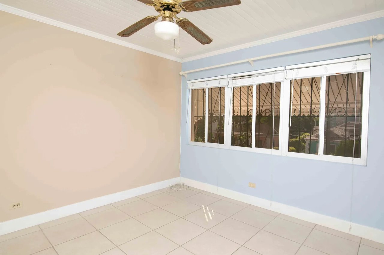 41 Retirement Rd, Shirley St