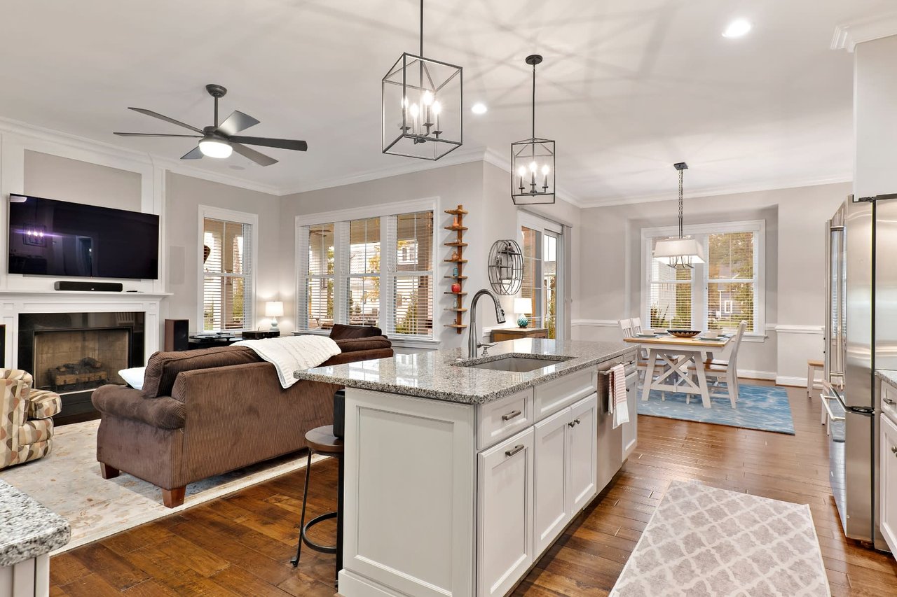 1400 Ascot Hill Terrace