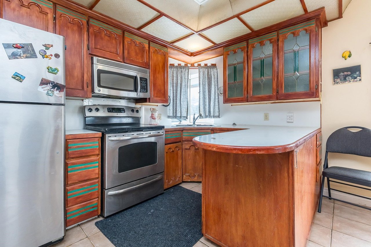21504 Dewdney Trunk Rd