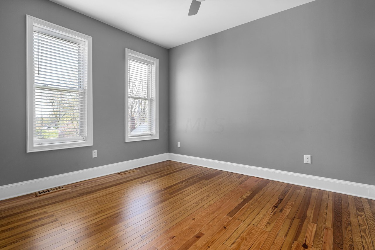 184 Parkwood Ave